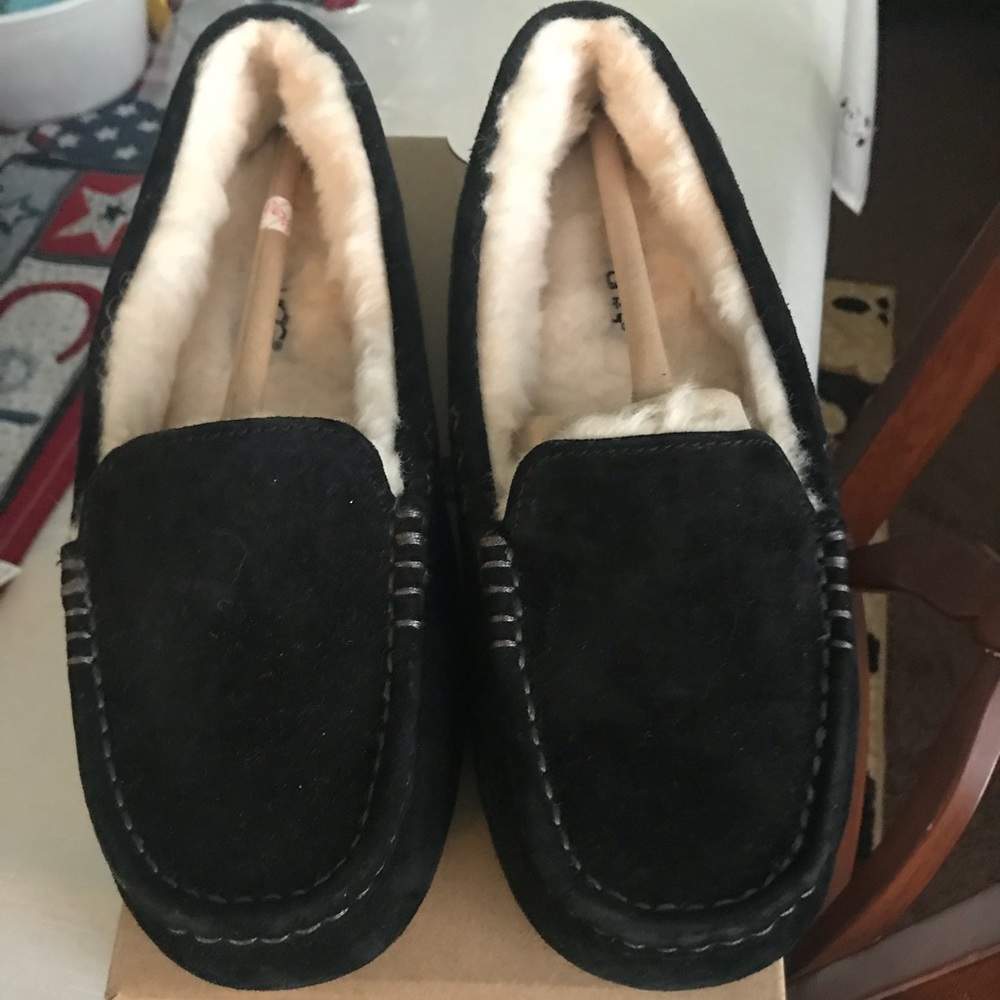 Ugh Ansley slippers women’s size 7